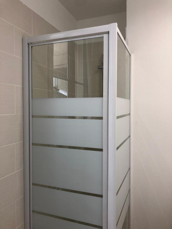 New Saint Maur-Logement Lovely Flat 32M2 Paris Bagian luar foto